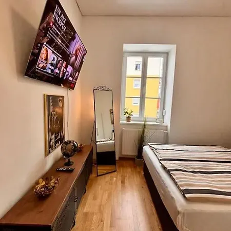 Helles Im Zentrum Apartment